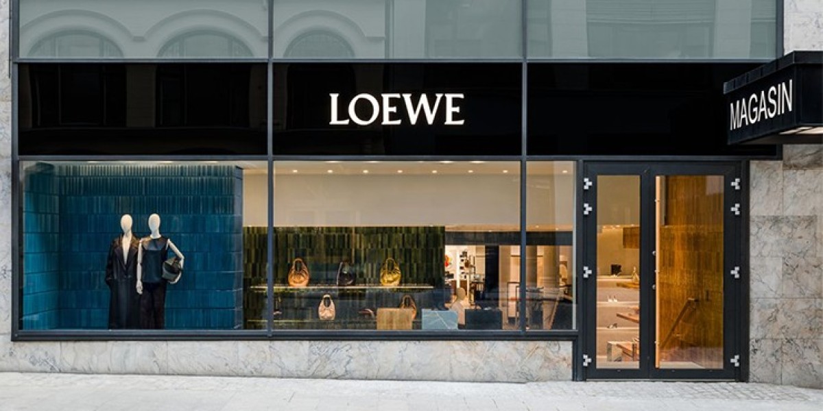 shows collections Loewe Shoes Outlet on the Fashion Week