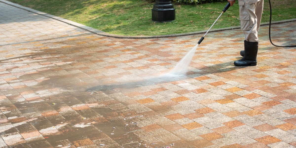 How an Exterior Pressure Washing Company Can Transform Your Home’s Curb Appeal