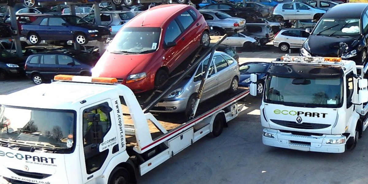 How Car Body Removal Services Support Car Owners on the Gold Coast