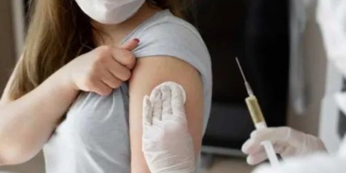 Injection at Home for Elderly Patients: Special Considerations