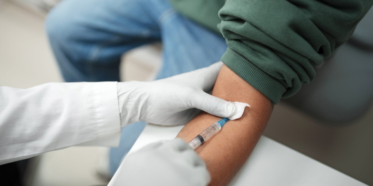 Can Seniors Benefit from a Blood Test at Home?